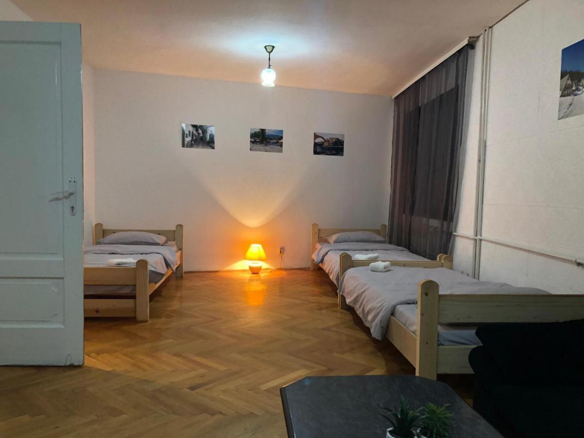 Old House Old Town Hostel Sarajevo Ngoại thất bức ảnh